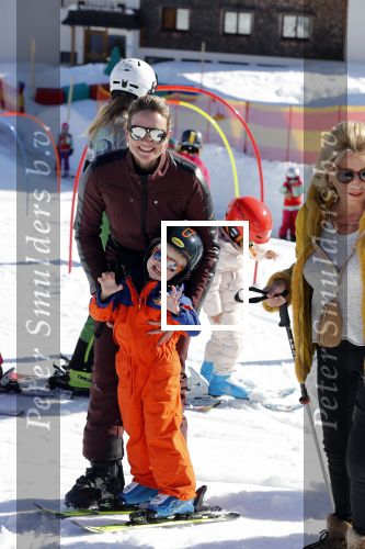 Oberlech 25 februari 2019
Lieke v Lexmond op skivakantie met haar man Bas v Veggel en hun zoontje Vik.
Ook de moeder van Bas en haar partner zijn erbij.