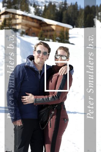 Oberlech 25 februari 2019
Lieke v Lexmond op skivakantie met haar man Bas v Veggel en hun zoontje Vik.
Ook de moeder van Bas en haar partner zijn erbij.