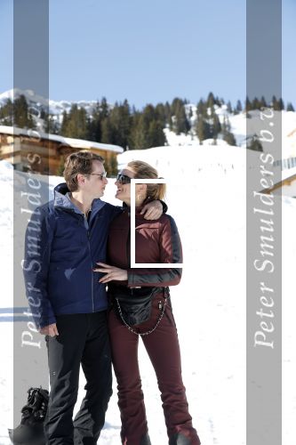 Oberlech 25 februari 2019
Lieke v Lexmond op skivakantie met haar man Bas v Veggel en hun zoontje Vik.
Ook de moeder van Bas en haar partner zijn erbij.