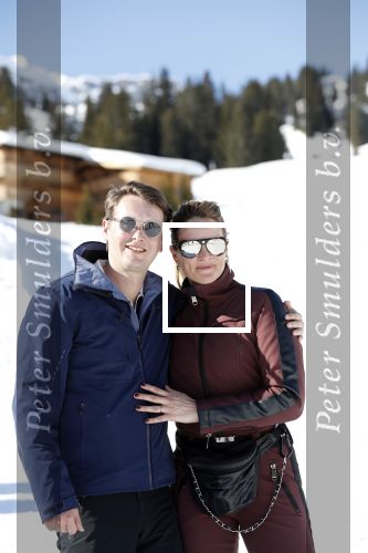 Oberlech 25 februari 2019
Lieke v Lexmond op skivakantie met haar man Bas v Veggel en hun zoontje Vik.
Ook de moeder van Bas en haar partner zijn erbij.