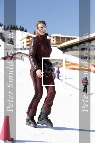 Oberlech 25 februari 2019
Lieke v Lexmond op skivakantie met haar man Bas v Veggel en hun zoontje Vik.
Ook de moeder van Bas en haar partner zijn erbij.