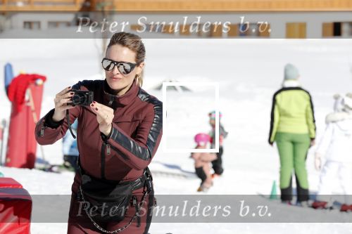 Oberlech 25 februari 2019
Lieke v Lexmond op skivakantie met haar man Bas v Veggel en hun zoontje Vik.
Ook de moeder van Bas en haar partner zijn erbij.