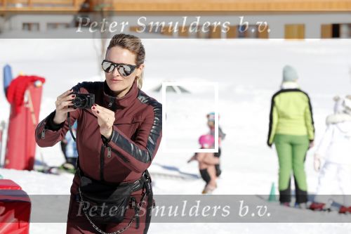 Oberlech 25 februari 2019
Lieke v Lexmond op skivakantie met haar man Bas v Veggel en hun zoontje Vik.
Ook de moeder van Bas en haar partner zijn erbij.