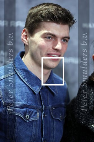 Amsterdam 4 februari 2019
Max Verstappen bij de presentatie van de G-Star RAW Max Verstappen lijn in de G-star winkel op de pc Hooftstraat. Max gaat met fans op de foto.