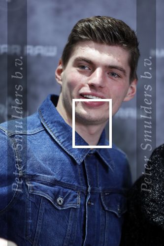 Amsterdam 4 februari 2019
Max Verstappen bij de presentatie van de G-Star RAW Max Verstappen lijn in de G-star winkel op de pc Hooftstraat. Max gaat met fans op de foto.