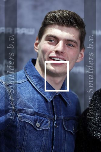 Amsterdam 4 februari 2019
Max Verstappen bij de presentatie van de G-Star RAW Max Verstappen lijn in de G-star winkel op de pc Hooftstraat. Max gaat met fans op de foto.
