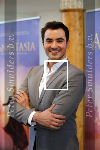Amsterdam 14 februari 2019
Presentatie Cast Anastasia . De cast bestaat uit Carline Brouwer, Ad Knippels, Ellen Evers, Milan van Waardenburg, Tessa Sunniva van Tol, Rene van Kooten, Gerrie van der Klei.  Albert Verlinde van stage entertainment presenteert de cast van de Broadway musical Anastasia in Hermitage Amsterdam.