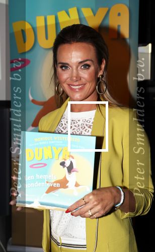 Berkel en Rodenrijs, 12 Maart 2019
Uitreiking boek  Dunya van Monique Hazes    Monique Westenberg
