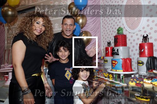 Amsterdam 2 maart 2019
Najib Amhali en zijn vrouw Miama vieren de 4e verjaardag van hun zoon Novell . Ook zoon Noah is aanwezig in Candy Castle