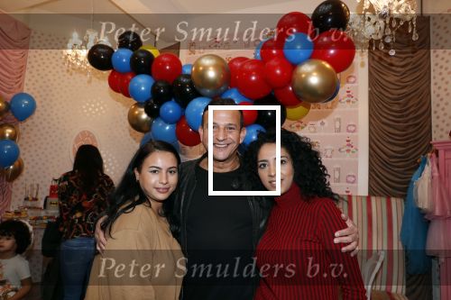 Amsterdam 2 maart 2019
Najib Amhali en zijn vrouw Miama vieren de 4e verjaardag van hun zoon Novell . Ook zoon Noah is aanwezig in Candy Castle