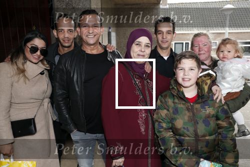 Amsterdam 2 maart 2019
Najib Amhali en zijn vrouw Miama vieren de 4e verjaardag van hun zoon Novell . Ook zoon Noah is aanwezig in Candy Castle. Najib met moeder broers en rest van familie