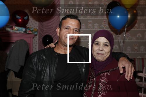 Amsterdam 2 maart 2019
Najib Amhali en zijn vrouw Miama vieren de 4e verjaardag van hun zoon Novell . Ook zoon Noah is aanwezig in Candy Castle. Najib met zijn moeder.
