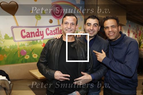 Amsterdam 2 maart 2019
Najib Amhali en zijn vrouw Miama vieren de 4e verjaardag van hun zoon Novell . Ook zoon Noah is aanwezig in Candy Castle. Najib met Mimoun Ouled Radi