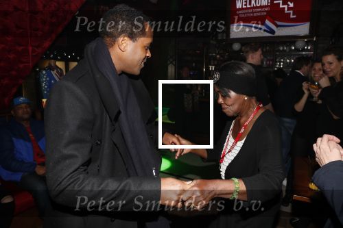 Amsterdam 14 februari 2019
Feestje voor de kluivert dog rescue foundation in het toppers cafe. Patrick Kluivert met zijn moeder