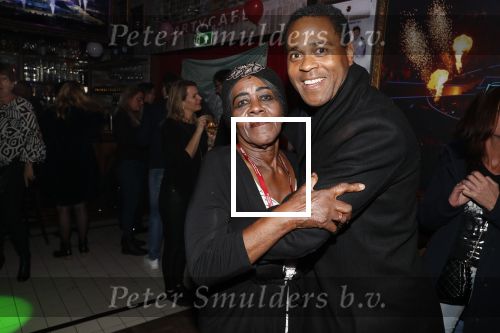 Amsterdam 14 februari 2019
Feestje voor de kluivert dog rescue foundation in het toppers cafe. Patrick Kluivert met zijn moeder