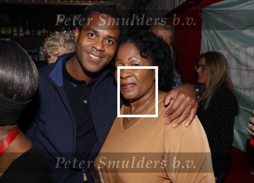 Amsterdam 14 februari 2019
Feestje voor de kluivert dog rescue foundation in het toppers cafe. Patrick Kluivert met moeder en tante