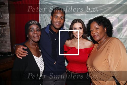 Amsterdam 14 februari 2019
Feestje voor de kluivert dog rescue foundation in het toppers cafe. Patrick Kluivert met moeder en tante
