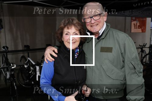Heerenveen 17 maart 2019
De hollandse 100 voor de stichting lymphe&Co in Thialf.
Aanwezig oa Prins Bernhard jr Prinses Annette Prins Pieter Christiaan Mr Pieter v Vollenhoven Prinses Margriet Rosanna Kluivert Monique des Bouvrie en Tim Douwsma.