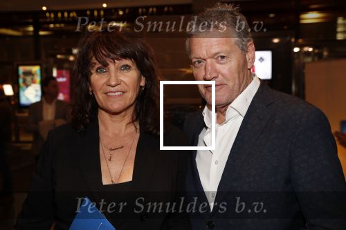 Amsterdam 6 februari 2019
Premiere de waarheid in het de la mar theater. Porgy Franssen kwam met zijn nieuwe vriendin Renee Fokker