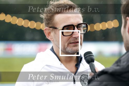 Amsterdam 8 februari 2019
Perspresentatie hollandse 100 (Lymphe en Co ) met oa Prins Bernhard jr Prinses Annette Prinses Margriet Monique des Bouvrie Simon Keizer en Nino Wilkes.