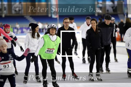 Heerenveen 17 maart 2019
De hollandse 100 voor de stichting lymphe&Co in Thialf.
Aanwezig oa Prins Bernhard jr Prinses Annette Prins Pieter Christiaan Mr Pieter v Vollenhoven Prinses Margriet Rosanna Kluivert Monique des Bouvrie en Tim Douwsma.