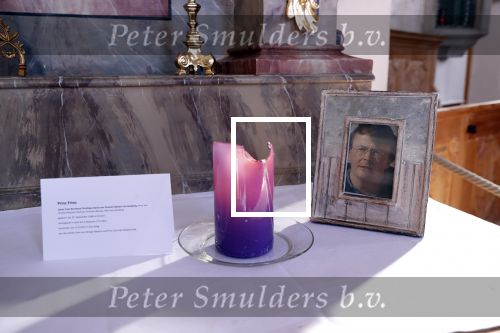 Lech 25 februari 2019
Koning Willem-Alexander, Koningin MÃ¡xima, Prinses Beatrix, Prins Constantijn, Prinses Laurentien en de prinsessen Amalia, Alexia en Ariane samen met Eloise, Leonore en Claus-Casimir tijdens de fotosessie tijdens de wintersportvakantie in Lech. Lijstje met foto prins Friso in de kerk in Lech