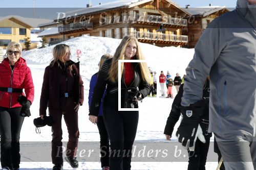 Lech 25 februari 2019
Koning Willem-Alexander, Koningin MÃ¡xima, Prinses Beatrix, Prins Constantijn, Prinses Laurentien en de prinsessen Amalia, Alexia en Ariane samen met Eloise, Leonore en Claus-Casimir tijdens de fotosessie tijdens de wintersportvakantie in Lech.