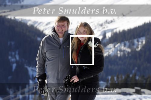 Lech 25 februari 2019
Koning Willem-Alexander, Koningin MÃ¡xima, Prinses Beatrix, Prins Constantijn, Prinses Laurentien en de prinsessen Amalia, Alexia en Ariane samen met Eloise, Leonore en Claus-Casimir tijdens de fotosessie tijdens de wintersportvakantie in Lech.