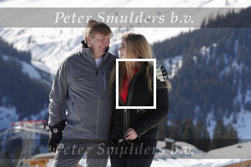 Lech 25 februari 2019
Koning Willem-Alexander, Koningin MÃ¡xima, Prinses Beatrix, Prins Constantijn, Prinses Laurentien en de prinsessen Amalia, Alexia en Ariane samen met Eloise, Leonore en Claus-Casimir tijdens de fotosessie tijdens de wintersportvakantie in Lech.