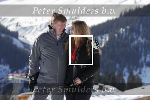 Lech 25 februari 2019
Koning Willem-Alexander, Koningin MÃ¡xima, Prinses Beatrix, Prins Constantijn, Prinses Laurentien en de prinsessen Amalia, Alexia en Ariane samen met Eloise, Leonore en Claus-Casimir tijdens de fotosessie tijdens de wintersportvakantie in Lech.