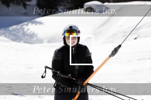 Lech 25 februari 2019
Koning Willem-Alexander, Koningin MÃ¡xima, Prinses Beatrix, Prins Constantijn, Prinses Laurentien en de prinsessen Amalia, Alexia en Ariane samen met Eloise, Leonore en Claus-Casimir tijdens de fotosessie tijdens de wintersportvakantie in Lech.