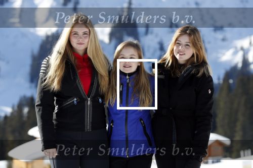 Lech 25 februari 2019
Koning Willem-Alexander, Koningin MÃ¡xima, Prinses Beatrix, Prins Constantijn, Prinses Laurentien en de prinsessen Amalia, Alexia en Ariane samen met Eloise, Leonore en Claus-Casimir tijdens de fotosessie tijdens de wintersportvakantie in Lech.