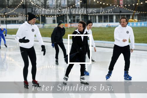 Amsterdam 8 februari 2019
Perspresentatie hollandse 100 (Lymphe en Co ) met oa Prins Bernhard jr Prinses Annette Prinses Margriet Monique des Bouvrie Simon Keizer en Nino Wilkes.