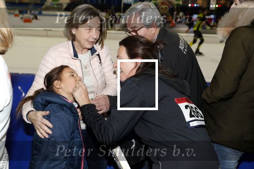 Heerenveen 17 maart 2019
De hollandse 100 voor de stichting lymphe&Co in Thialf.
Aanwezig oa Prins Bernhard jr Prinses Annette Prins Pieter Christiaan Mr Pieter v Vollenhoven Prinses Margriet Rosanna Kluivert Monique des Bouvrie en Tim Douwsma.