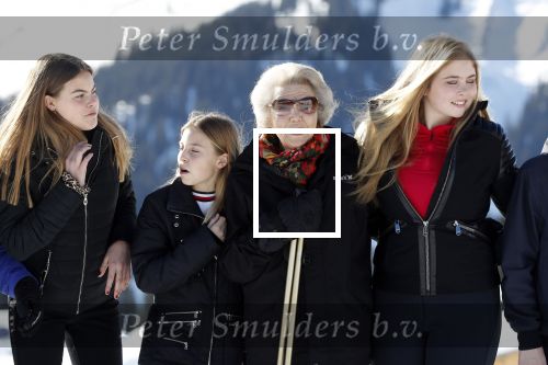 Lech 25 februari 2019
Koning Willem-Alexander, Koningin MÃ¡xima, Prinses Beatrix, Prins Constantijn, Prinses Laurentien en de prinsessen Amalia, Alexia en Ariane samen met Eloise, Leonore en Claus-Casimir tijdens de fotosessie tijdens de wintersportvakantie in Lech.