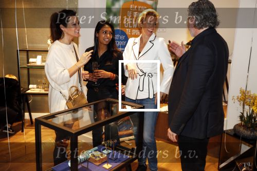 Amsterdam 4 februari 2019
Presentatie armbandje câ€™est Moi  (Art) voor de Esther Vergeer foundation.
Aanwezig zijn Esther Vergeer Quinty Trustfull Anouk Smulders Evelien de Bruijn en Mark Teurlings.