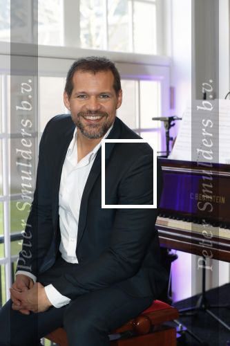 Amsterdam 14 februari 2019
Presentatie Cast Anastasia . De cast bestaat uit Carline Brouwer, Ad Knippels, Ellen Evers, Milan van Waardenburg, Tessa Sunniva van Tol, Rene van Kooten, Gerrie van der Klei.  Albert Verlinde van stage entertainment presenteert de cast van de Broadway musical Anastasia in Hermitage Amsterdam.