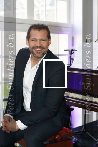 Amsterdam 14 februari 2019
Presentatie Cast Anastasia . De cast bestaat uit Carline Brouwer, Ad Knippels, Ellen Evers, Milan van Waardenburg, Tessa Sunniva van Tol, Rene van Kooten, Gerrie van der Klei.  Albert Verlinde van stage entertainment presenteert de cast van de Broadway musical Anastasia in Hermitage Amsterdam.