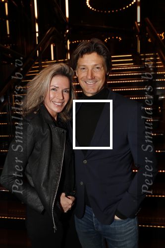 Zaandag 4 februari 2019
PremiÃ¨re Laten we eerlijk zijn in het zaantheater. Rick Engelkes en zijn vriendin Marie Claire Noorlander