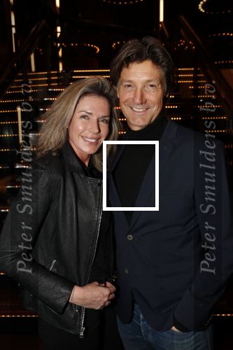 Zaandag 4 februari 2019
PremiÃ¨re Laten we eerlijk zijn in het zaantheater. Rick Engelkes en zijn vriendin Marie Claire Noorlander