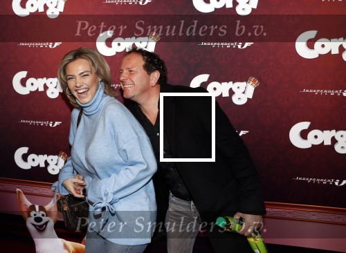 Amsterdam 10 februari 2019
Premiere Corgi in pathe arena. Robert Leroy met partner Jamie de Boer en zijn zoon en dochter