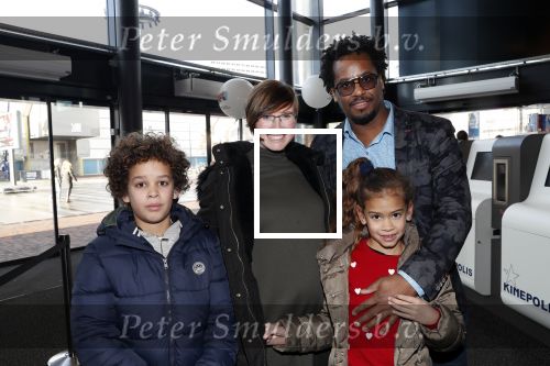 Utrecht 3 februari 2019
Premiere Lego film in de bioscoop bij de jaarbeurs. Rogier Komproe met zwangere partner en kinderen