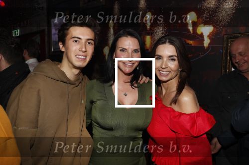 Amsterdam 14 februari 2019
Feestje voor de kluivert dog rescue foundation in het toppers cafe. Rosanna Kluivert en zoon Nino Wilkes