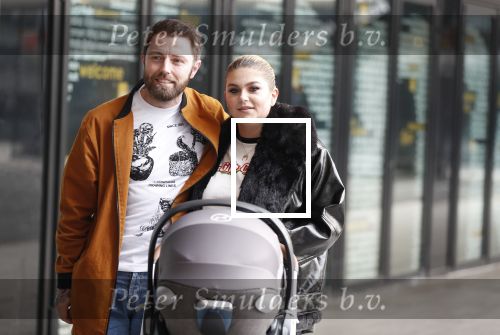 Amsterdam 28 februari 2019
Roxeanne Hazes en haar vriend Erik Zwennes achter de kinderwagen.