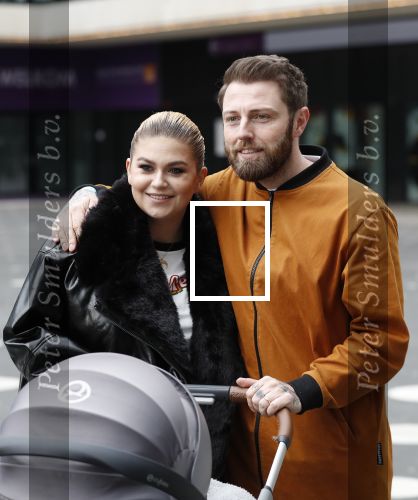 Amsterdam 28 februari 2019
Roxeanne Hazes en haar vriend Erik Zwennes achter de kinderwagen.