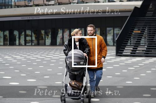 Amsterdam 28 februari 2019
Roxeanne Hazes en haar vriend Erik Zwennes achter de kinderwagen.