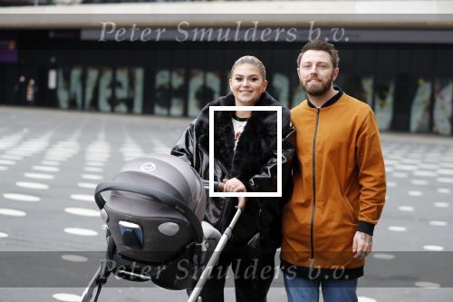 Amsterdam 28 februari 2019
Roxeanne Hazes en haar vriend Erik Zwennes achter de kinderwagen.