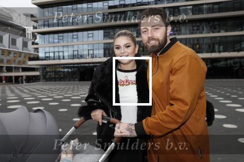 Amsterdam 28 februari 2019
Roxeanne Hazes en haar vriend Erik Zwennes achter de kinderwagen.