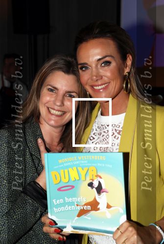 Berkel en Rodenrijs, 12 Maart 2019
Uitreiking boek  Dunya van Monique Hazes    Monique Westenberg