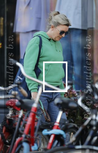 Amsterdam 27 februari 2019
Saskia Noort met haar hondje in Amsterdam zuid.